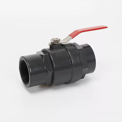Κόκκινη βαλβίδα σφαιρών PVC λαβών SS 63mm πλαστική βαλβίδα σφαιρών πλήρες 150PSI
