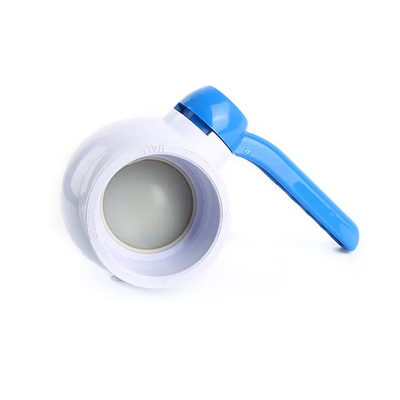 3 λευκό αποκλεισμένων βαλβίδων 0.6MPA-0.8MPA PVC βαλβίδων σφαιρών Cpvc ίντσας
